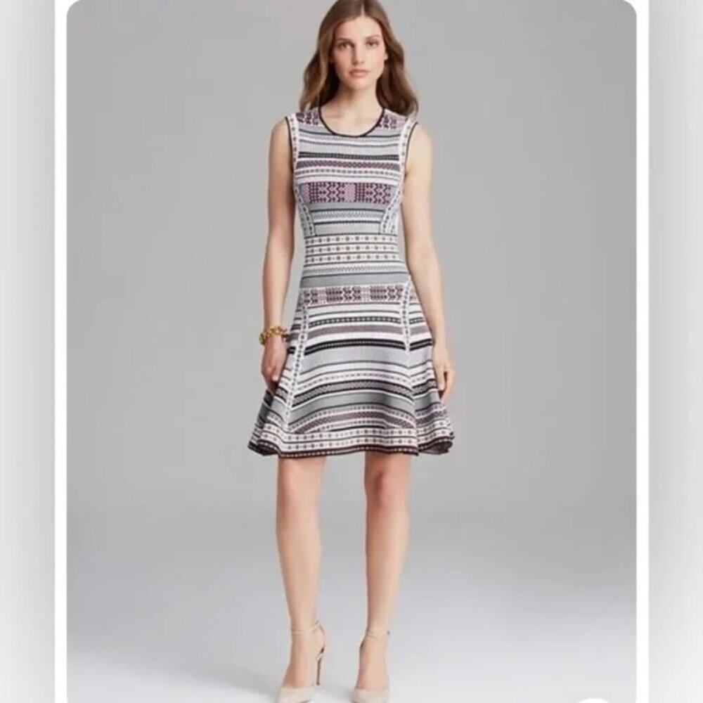 Diane Von Furstenberg Small Eleanor Knit Dress Fit and Flare